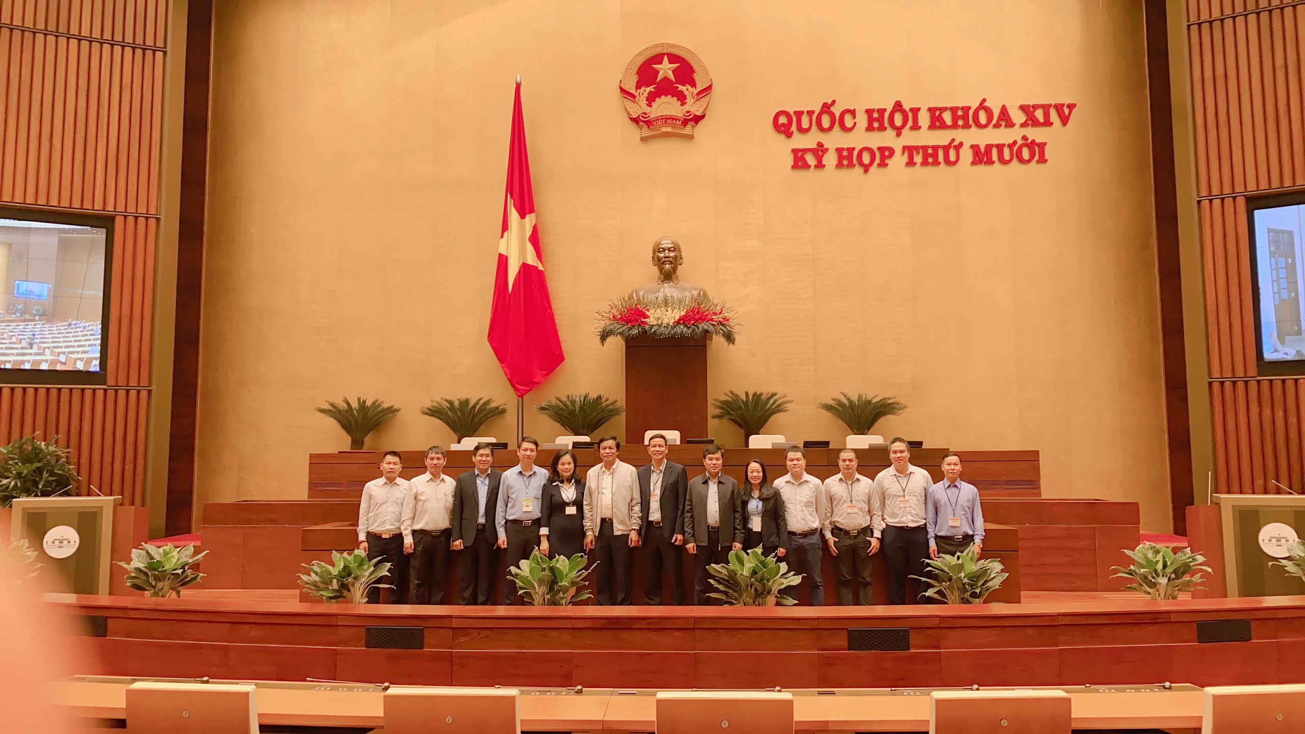 VNPT  tiếp tục được lựa chọn là đơn vị triển khai các giải pháp phục vụ họp trực tuyến kỳ họp thứ 10 Quốc hội khóa XIV